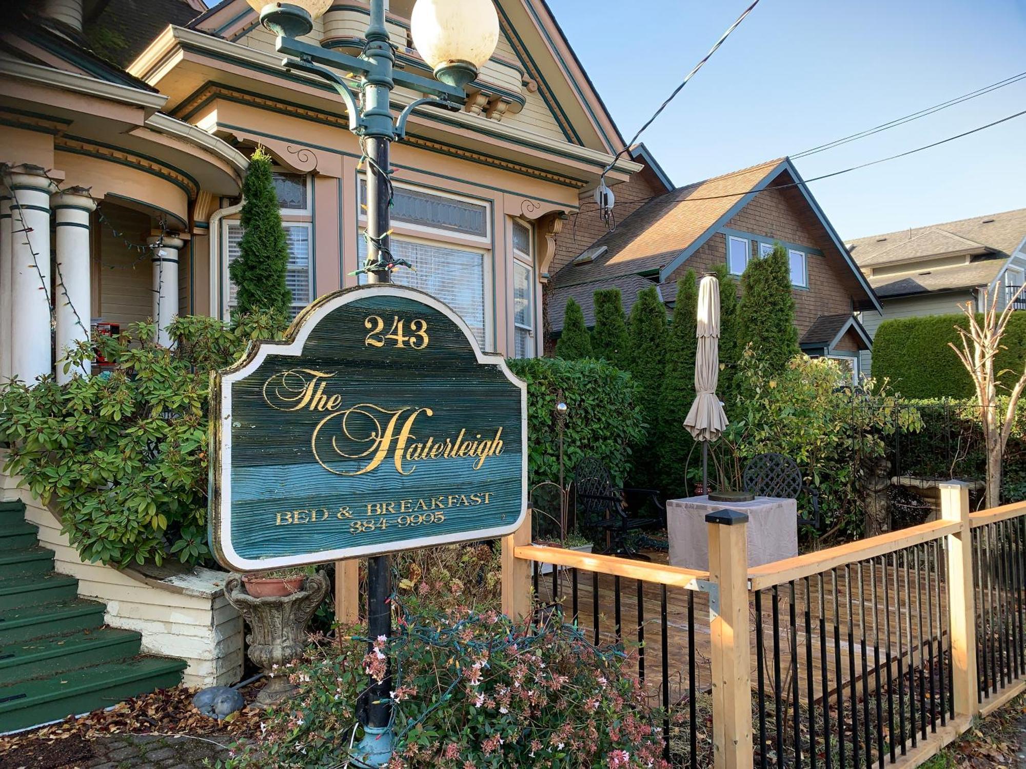 Haterleigh Heritage Inn Victoria Exterior foto